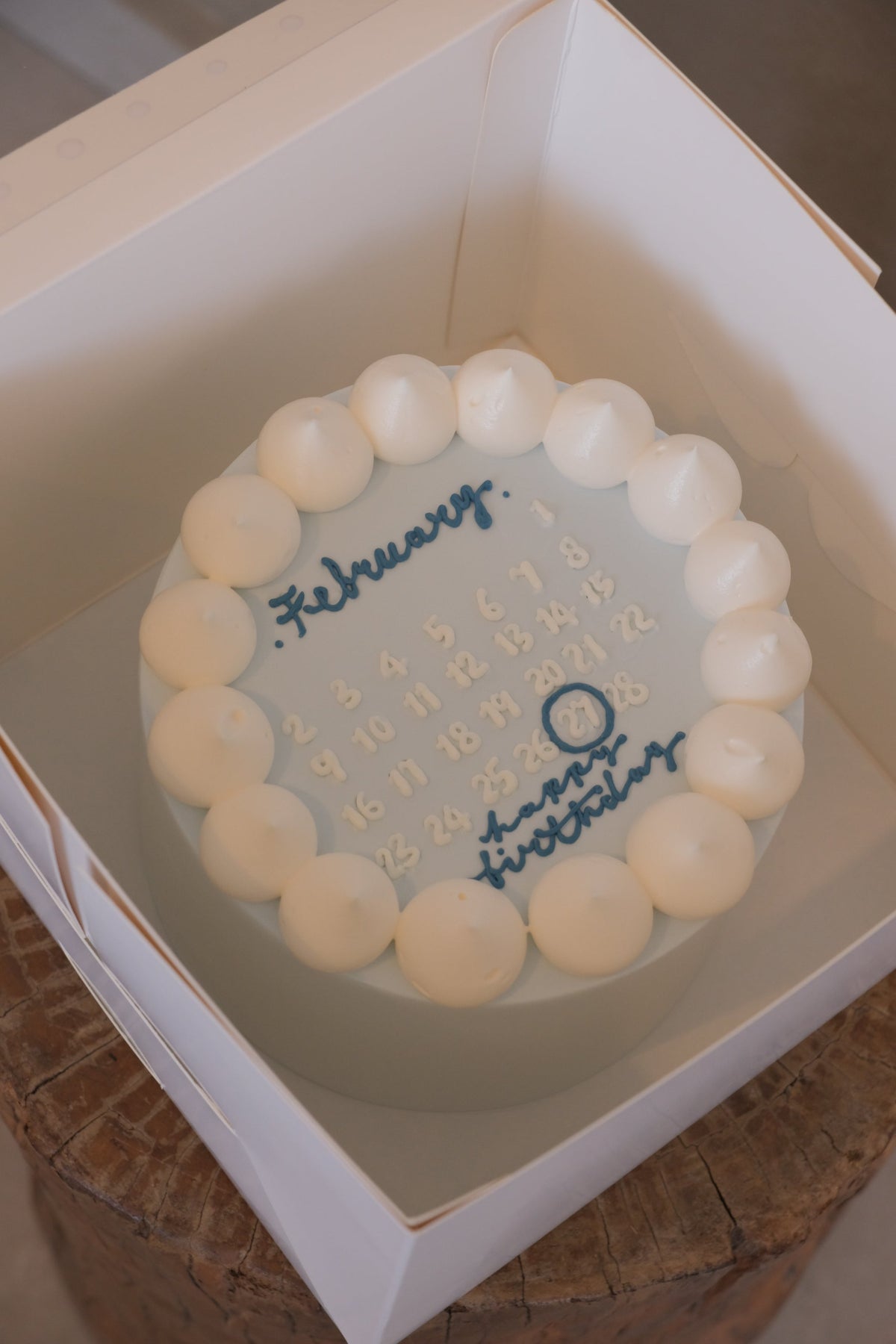 Calendar Theme Cake by Bamboo Green Florist, Penang, photo 2