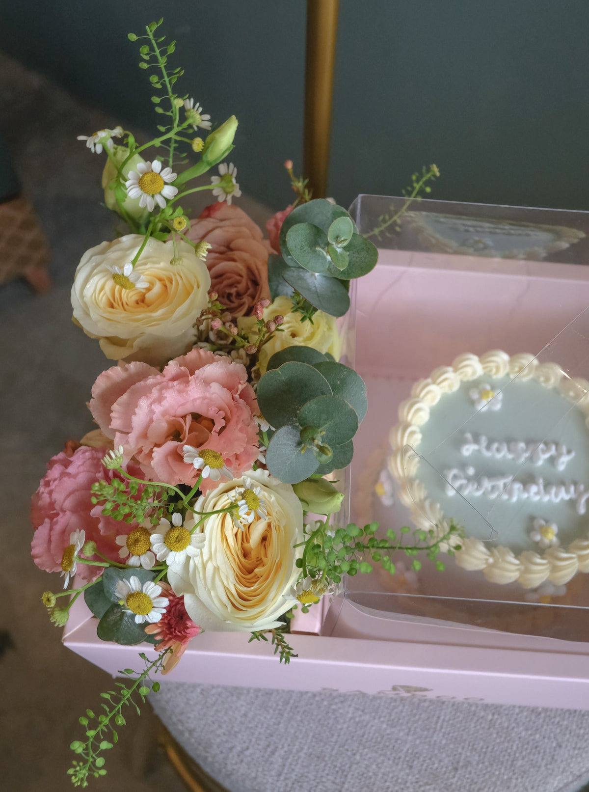 Frosty Sweet Bundle by Bamboo Green Florist, Penang, photo 5