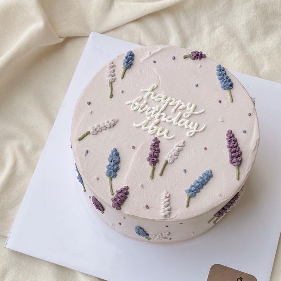 Lavender Cake by Bamboo Green Florist, Penang, photo 2