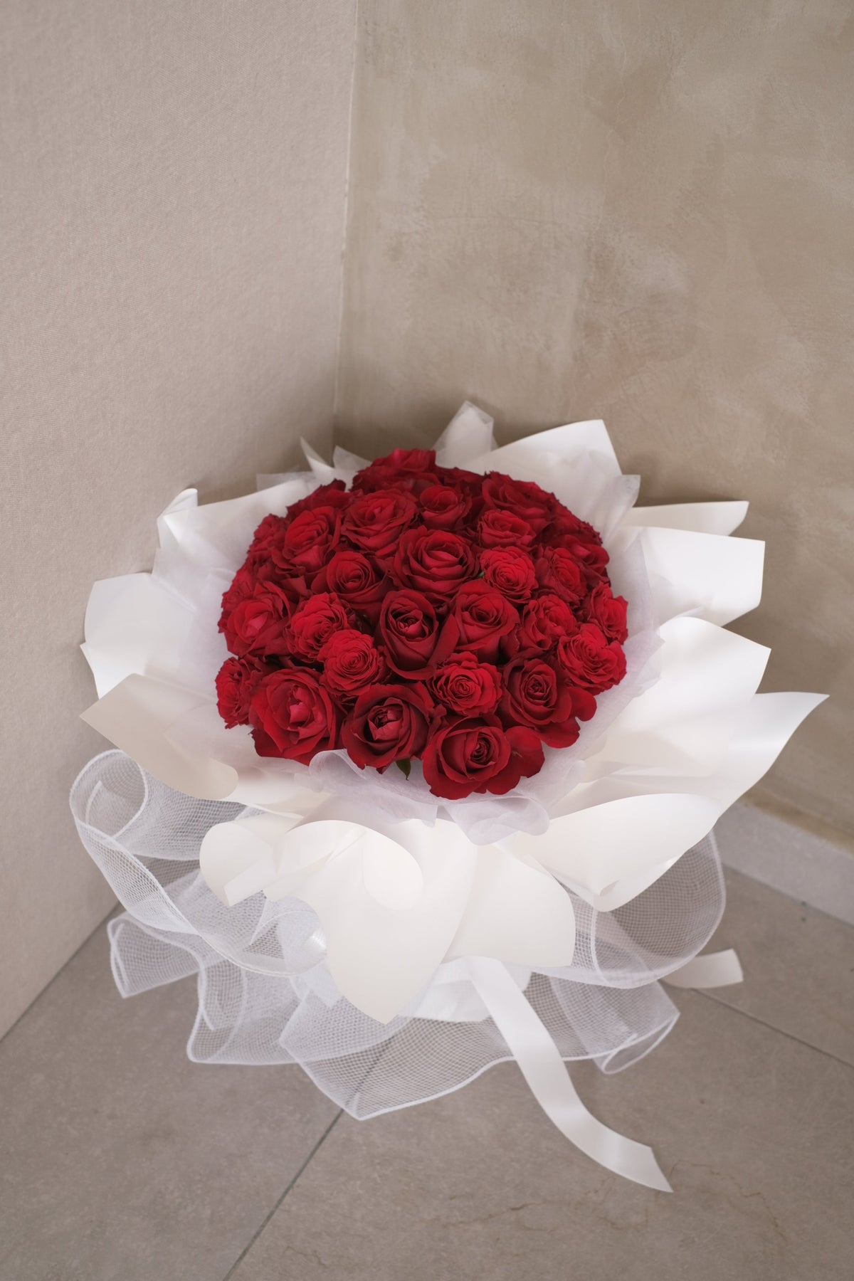 Luxe Lover Rose Bouquet by Bamboo Green Florist, Penang, photo 3