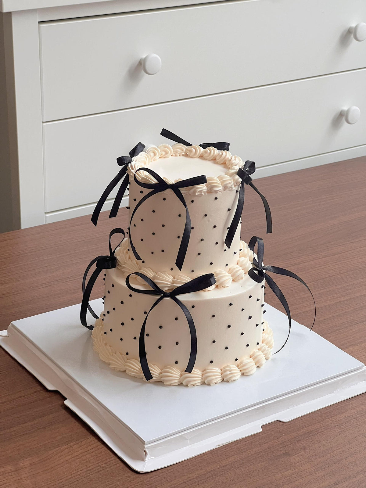 Noir Ribbon Cake by Bamboo Green Florist, Penang