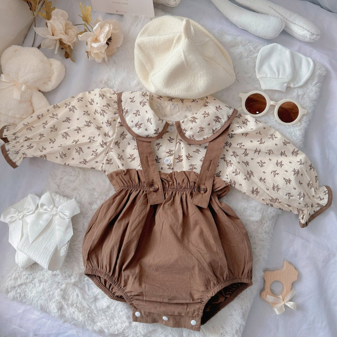 Autumn Princess classic baby gift box – with hat, sunglasses, mitten, towel bear, and socks