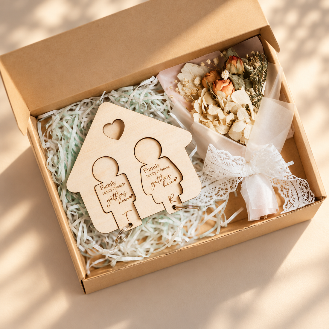 Personalised wooden couple keychain with engraved names and preserved flower