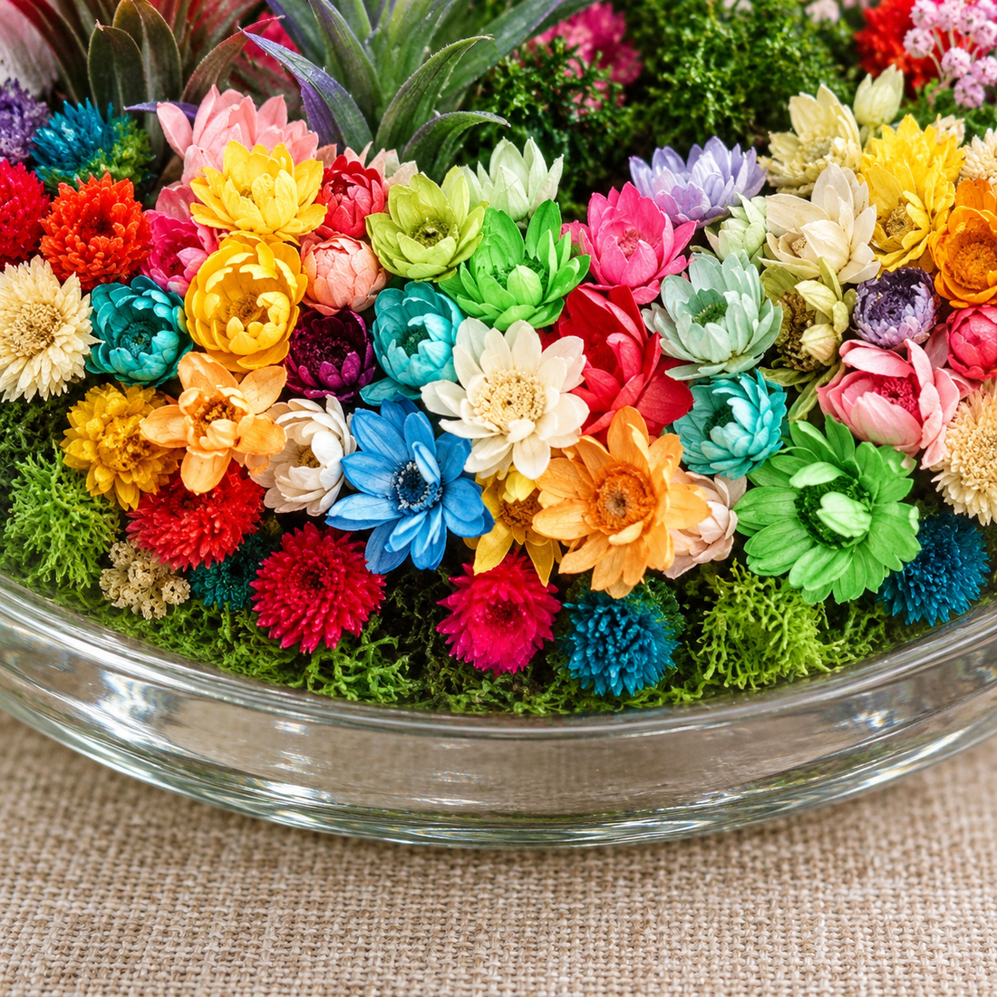 Two White Bears Preserved Flower Terrarium — flower glass detail