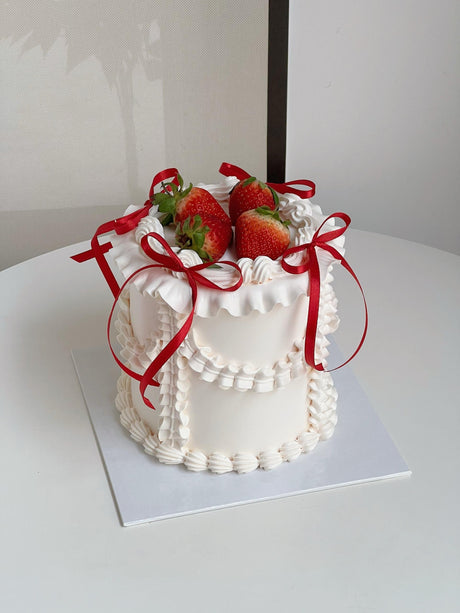 Mini Strawberry Cake by Bamboo Green Florist, Penang, photo 2