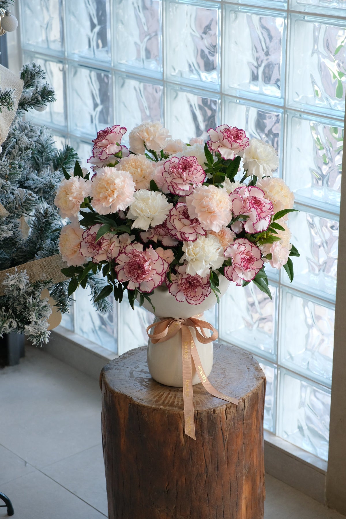 Quaintrelle Vase Arrangement by Bamboo Green Florist, Penang, photo 3