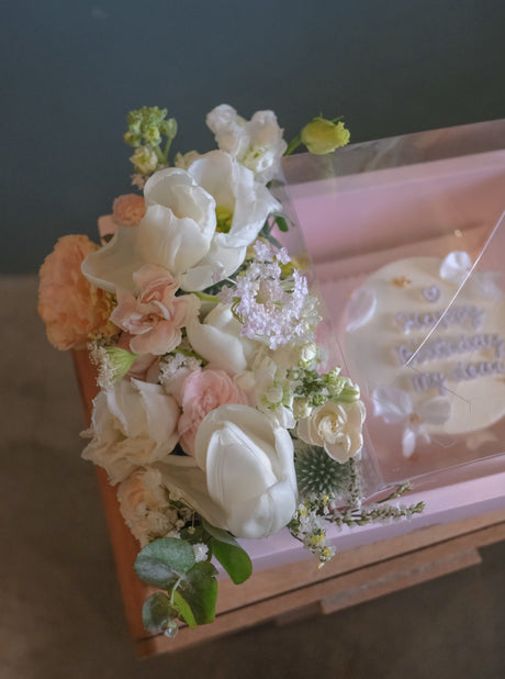 Frosty Sweet Bundle by Bamboo Green Florist, Penang, photo 4