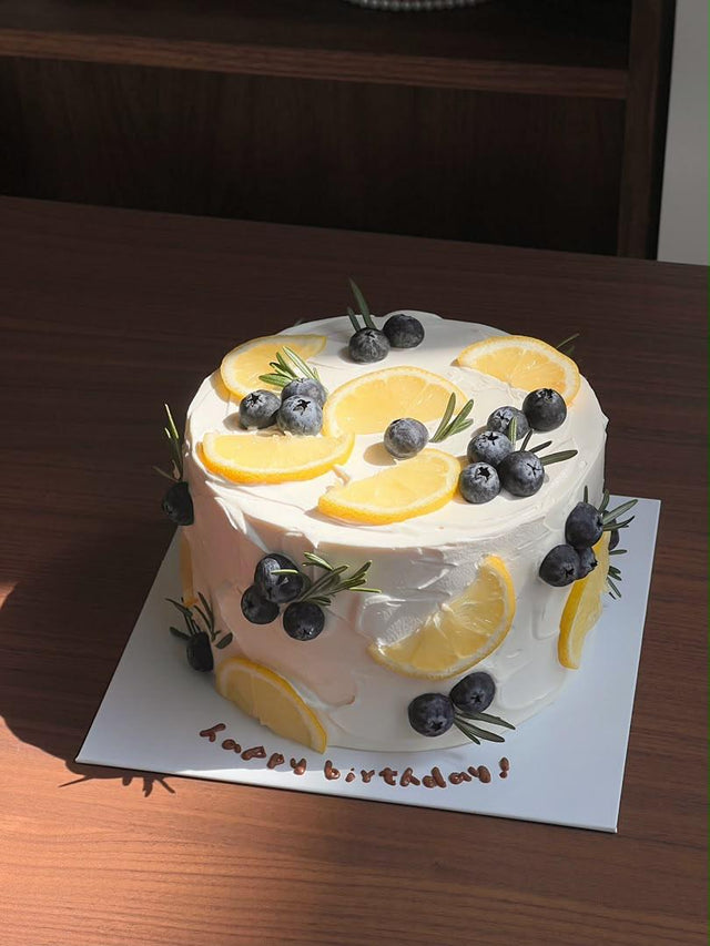 Lemon Blueberry Cake by Bamboo Green Florist, Penang