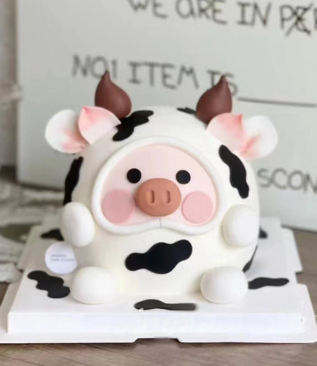 Lulu Pig Cake by Bamboo Green Florist, Penang, photo 2
