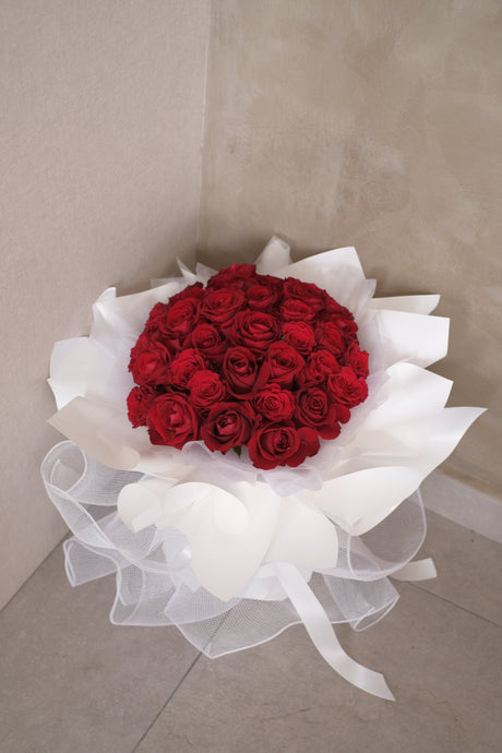 Luxe Lover Rose Bouquet by Bamboo Green Florist, Penang, photo 3