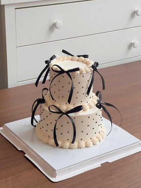 Noir Ribbon Cake by Bamboo Green Florist, Penang