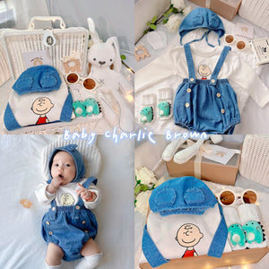 Baby Charlie Brown baby gift set for newborns and baby showers in Malaysia