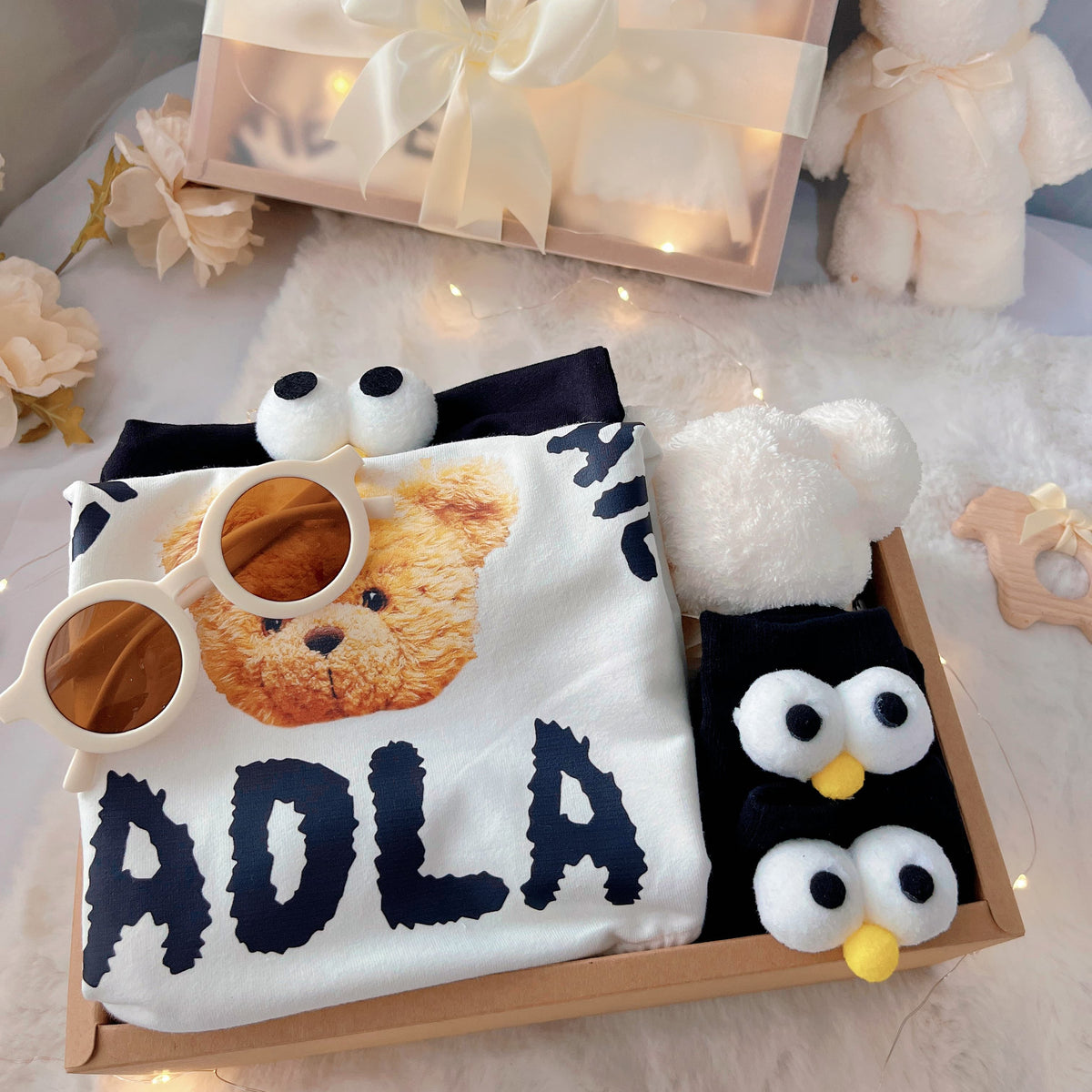 Baby Streetstyle classic baby gift box with black-and-white streetwear romper