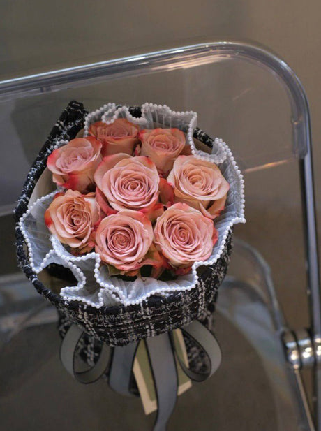 La Vie En Rose Rose Bouquet by Bamboo Green Florist, Penang, photo 3