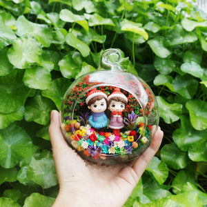 Christmas Couple with Hats preserved flower terrarium