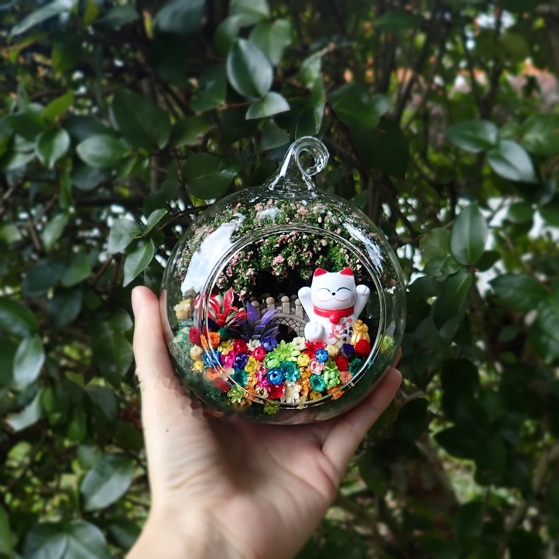 Fortune Cat with Bag preserved flower terrarium