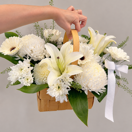 Alabaster Keepsake Condolence Flower Stand — close-up of product details