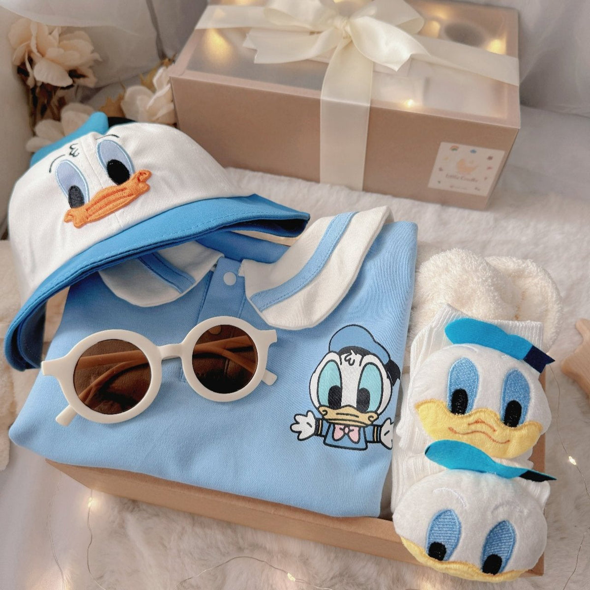Little Ducky classic baby gift box – includes sunglasses, towel bear, socks, hat, and LED light