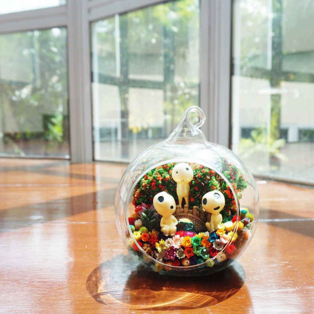 Little White Ghost preserved flower terrarium