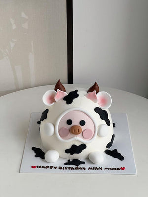 Lulu Pig Cake by Bamboo Green Florist, Penang