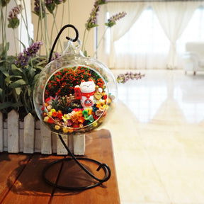 Red Fortune Cat preserved flower terrarium